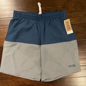 ✨ Men’s Duluth Colorblock Swim Trunks!